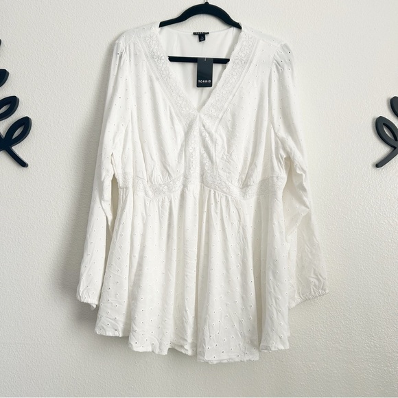 New Torrid Babydoll Eyelet Top - Picture 4 of 10